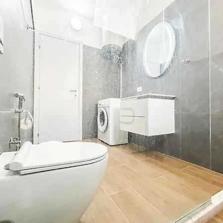 Lägenhet 1 Bedroom 725 *