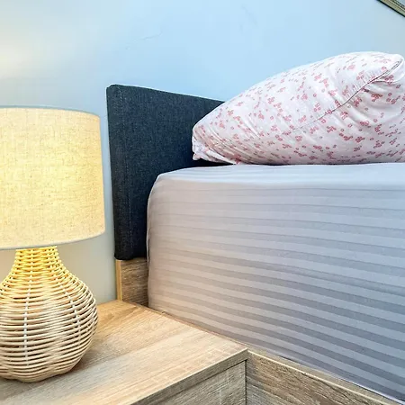 1 Bedroom 725 * Durrës