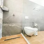 1 Bedroom 725 * Durrës