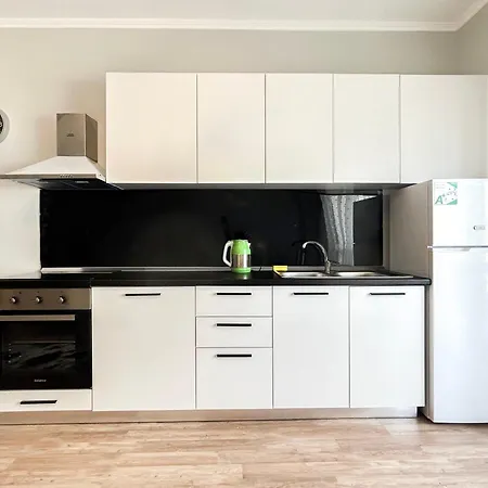 1 Bedroom 725 * Durrës