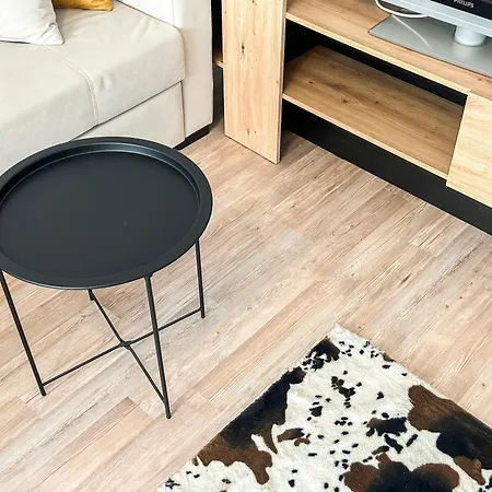 1 Bedroom 725 Apartment Durrës